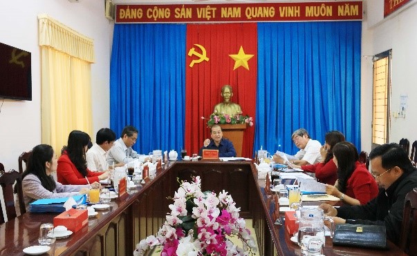 ĐOÀN ĐBQH TỈNH AN GIANG GIÁM SÁT ĐỔI MỚI CHƯƠNG TRÌNH, SÁCH GIÁO KHOA